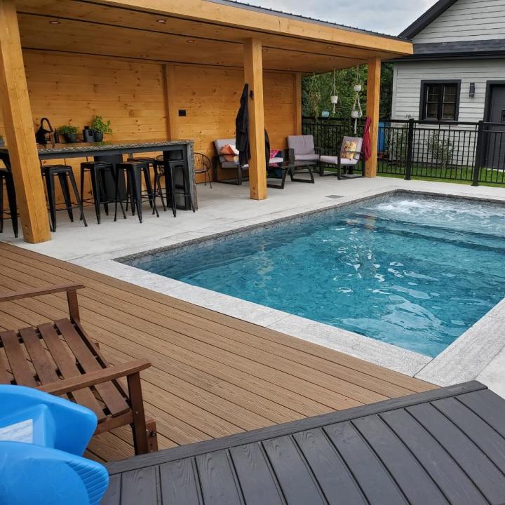 Inground pool installation Laval