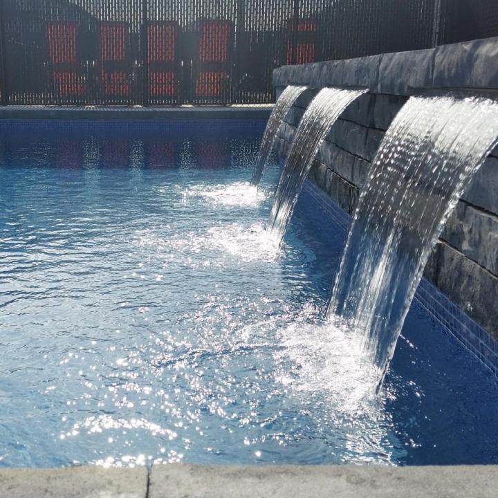 Inground pool installation Laval