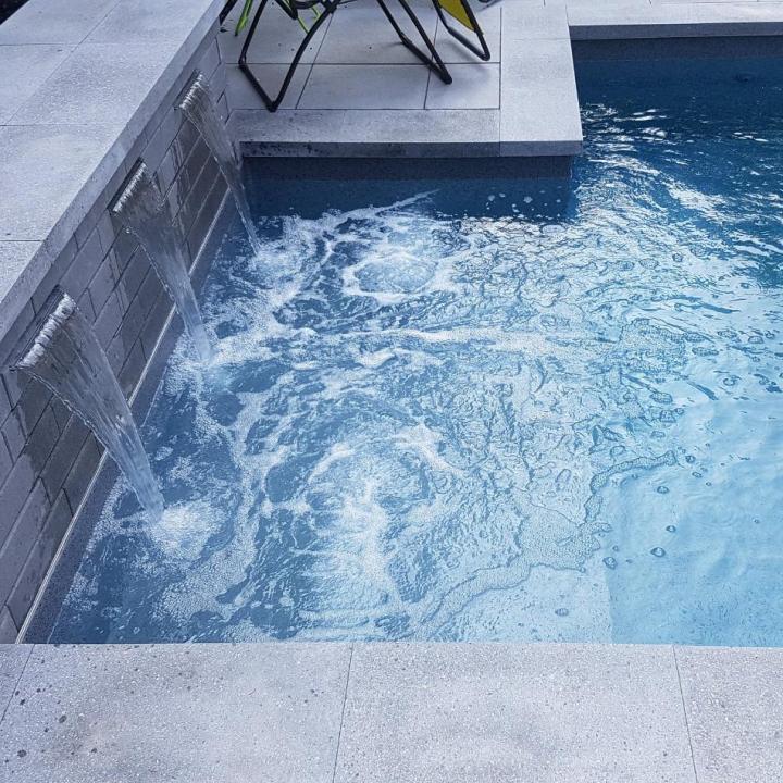 Inground pool installation Laval